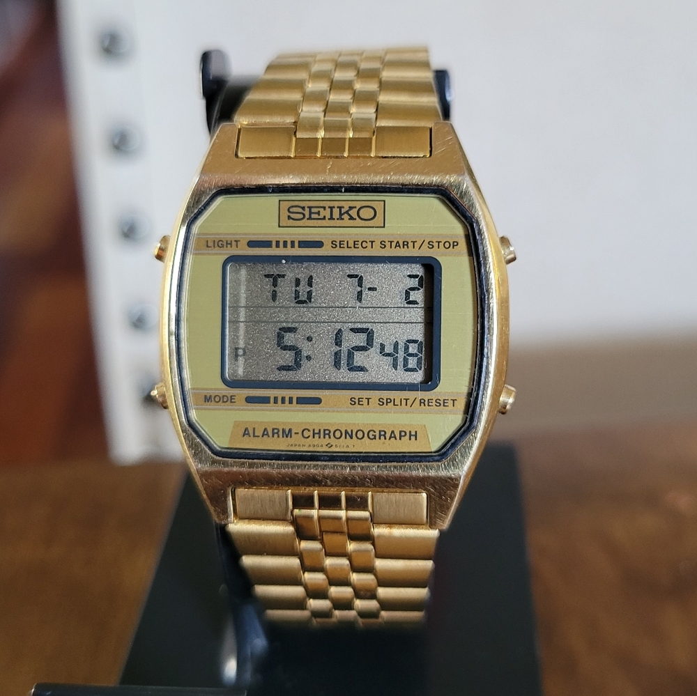 Vintage Seiko Digital Watch - A904-5199